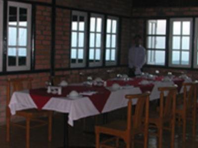 Mountain Top Hotel Kyaikto Ngoại thất bức ảnh