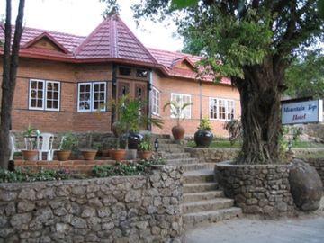Mountain Top Hotel Kyaikto Ngoại thất bức ảnh